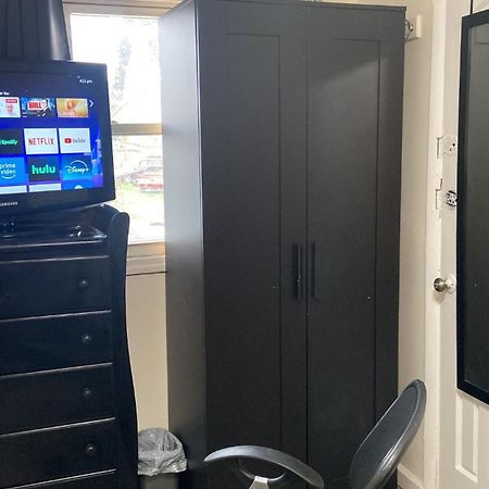 Cozzy Room With Private Entrance And Drive Way New York Eksteriør billede