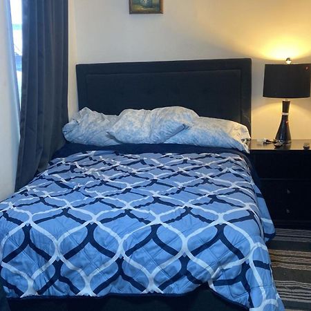 Cozzy Room With Private Entrance And Drive Way New York Eksteriør billede