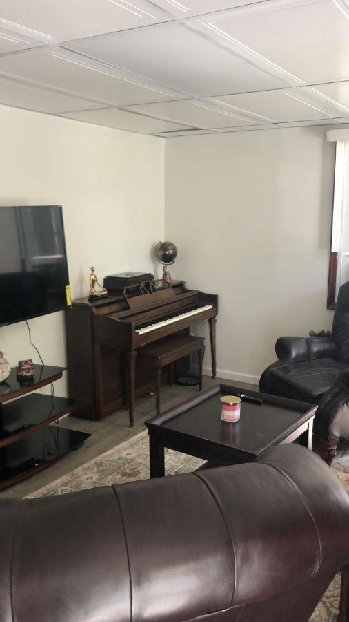 Cozzy Room With Private Entrance And Drive Way New York Eksteriør billede